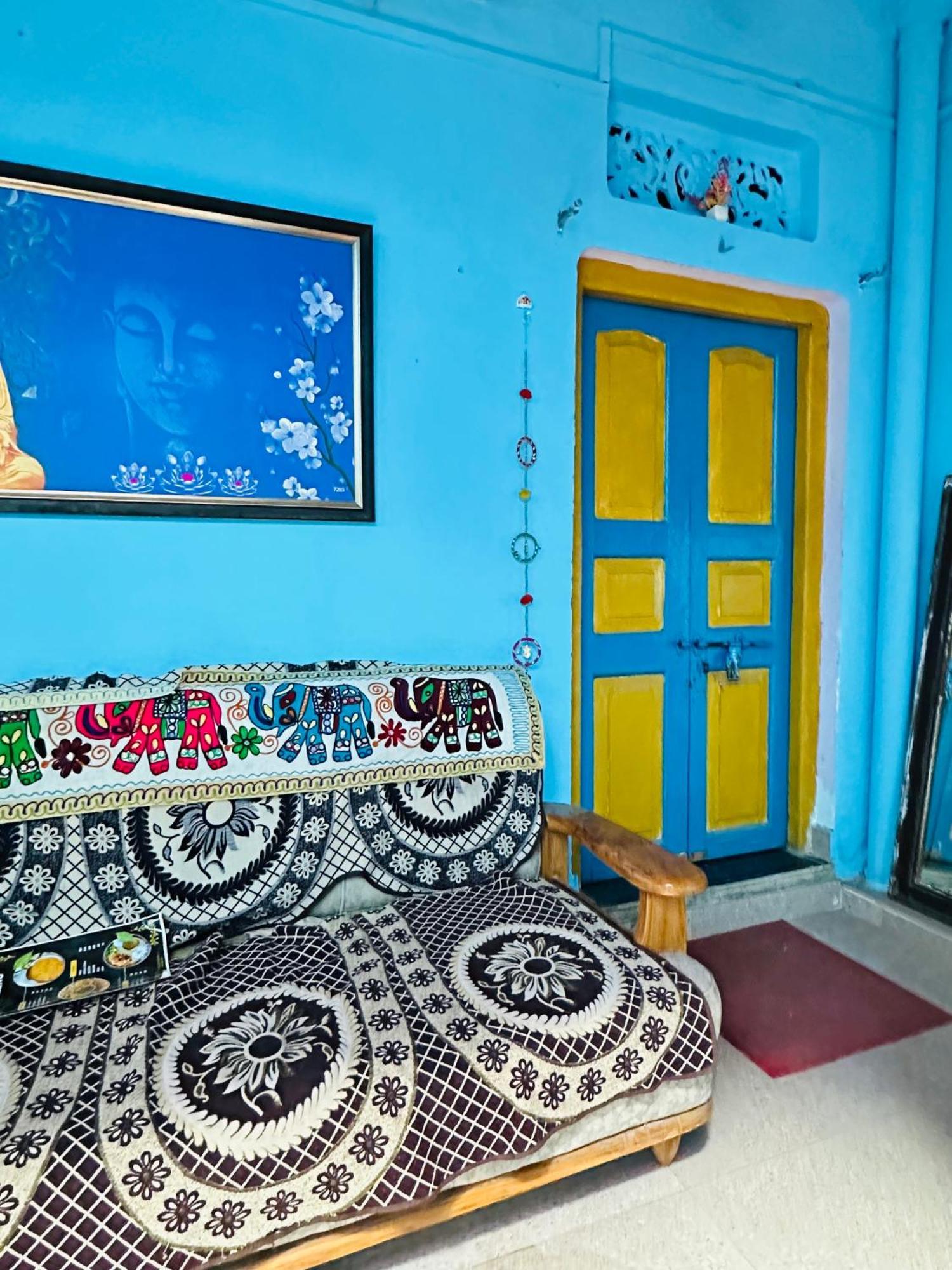 Home Stay Suraj Inn バラナシ エクステリア 写真