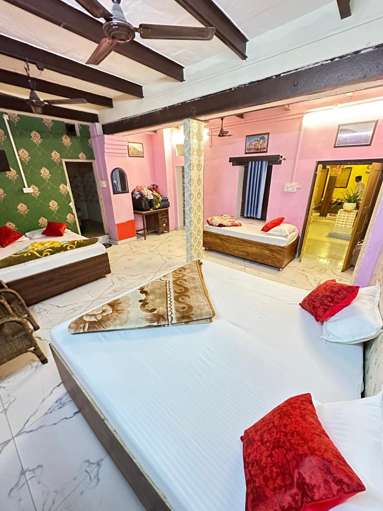 Home Stay Suraj Inn バラナシ エクステリア 写真