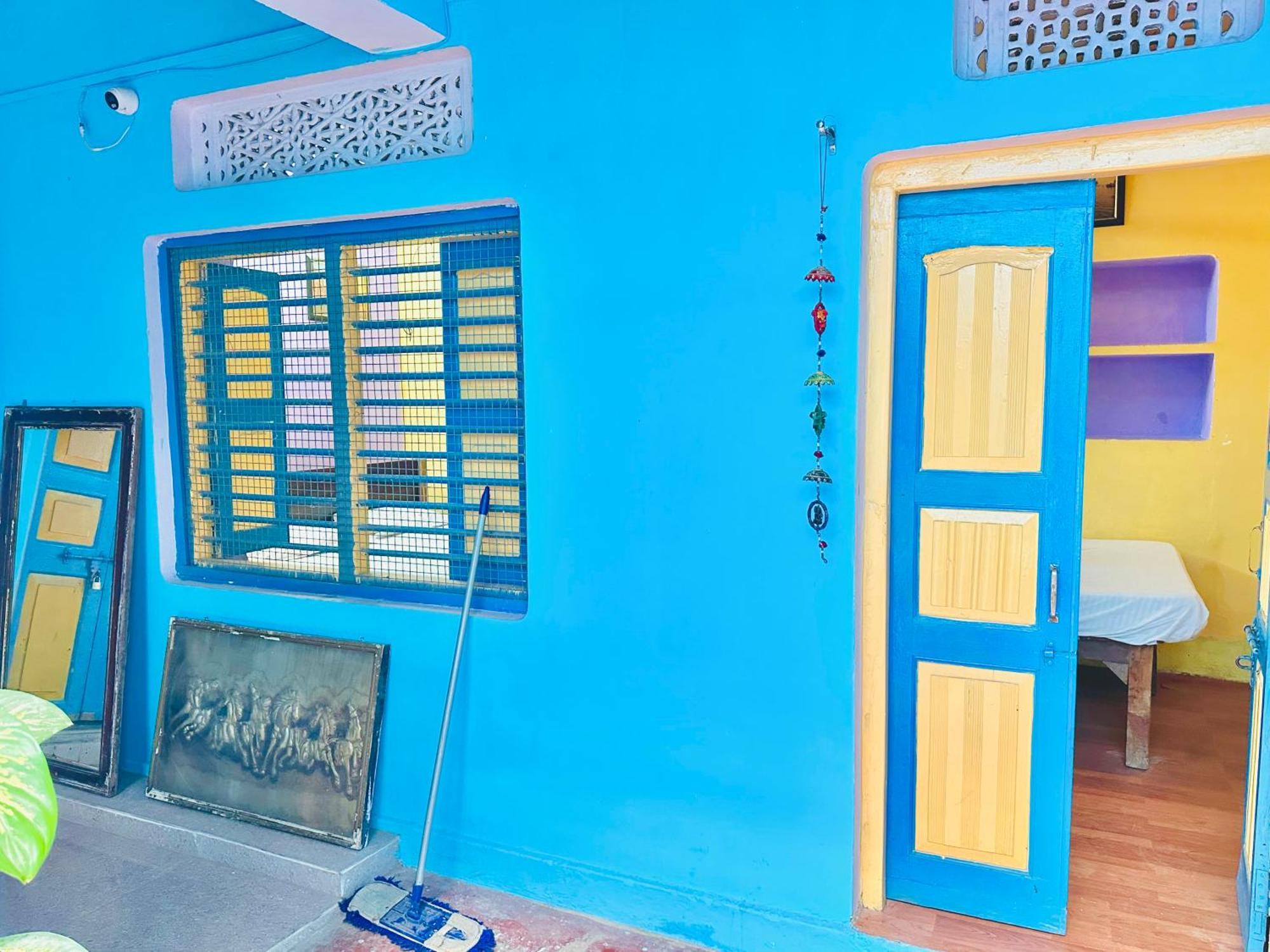 Home Stay Suraj Inn バラナシ エクステリア 写真